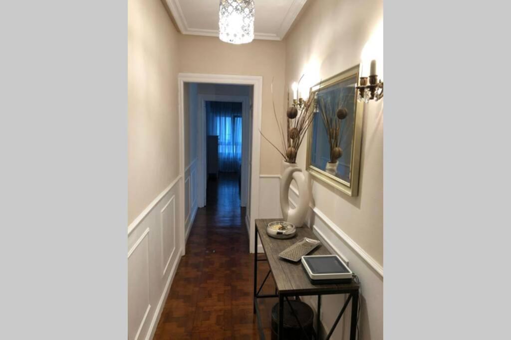 Piso En El Centro De Apartamento *